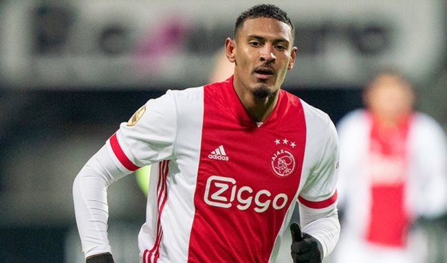 赛中保持了 赛中保持了