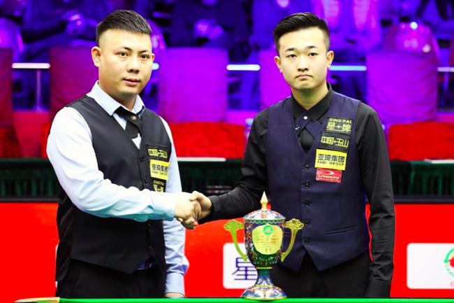 中脱颖而出 中脱颖而出