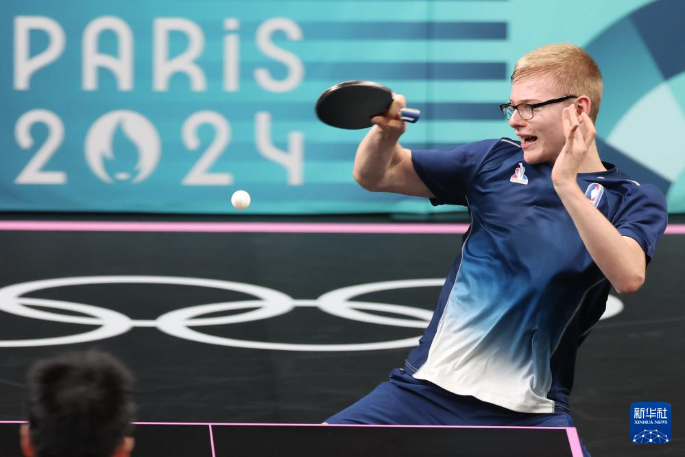 嘉宾突发健 嘉宾突发健