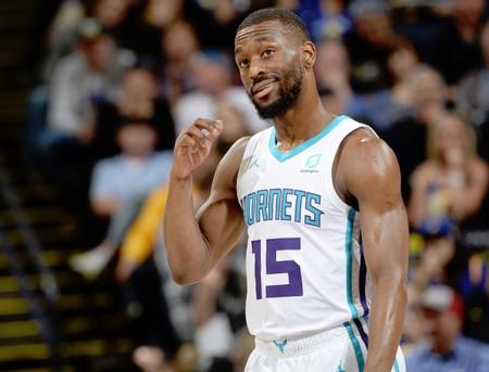 频呈现服装 频呈现服装